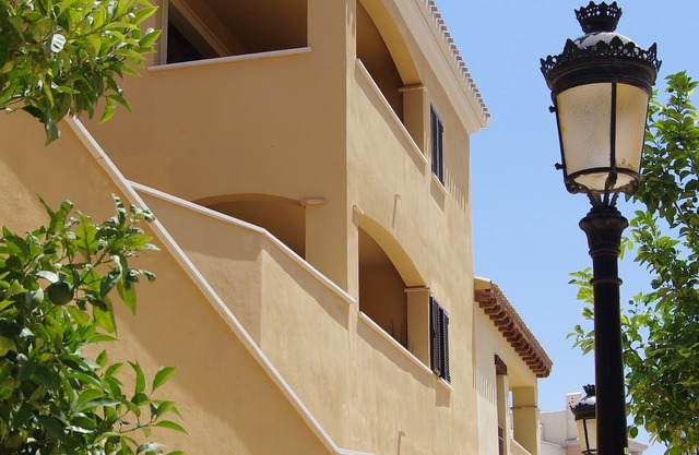 Luxury 2 bed 2 bath Apartment within the Spanish Village (Pueblo Espanol)