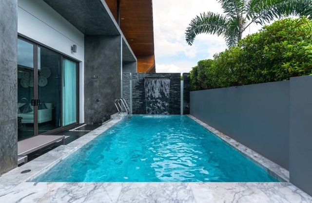 Luxury 2 Bedroom Private Pool Villa At Chalong