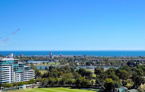 Luxury 2BR APT - Stunning Bay View CBD View LV16