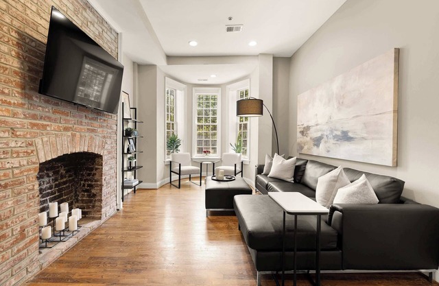 Luxury 2BR + Parking | Heart of DC – Walk to Metro