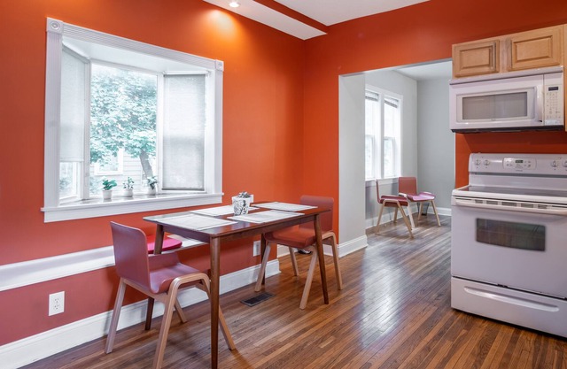 Luxury 3 Bedroom 2Bath King Lovely OSU Central