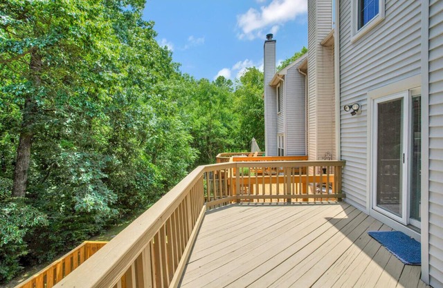 Luxury 3-bedroom Townhome in the heart of Alexandria - Sleeps 8