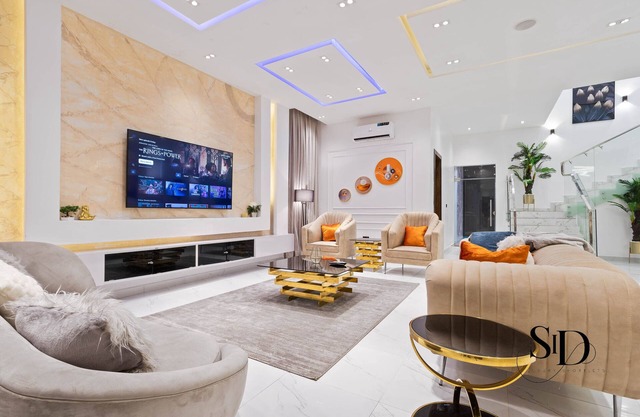 Luxury 5 Bed Home with Swimming Pool, PS 5 Game,Snooker & Table Tenins in Lekki