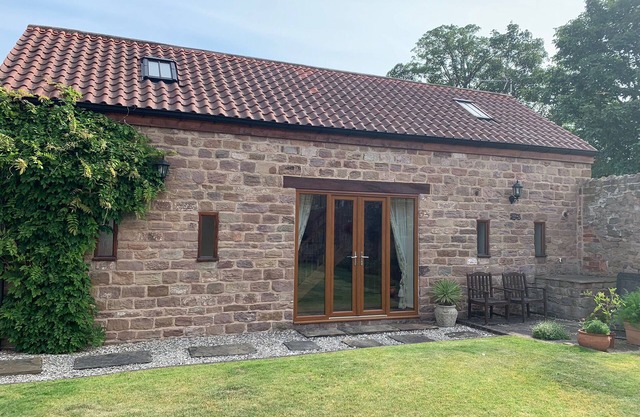 Luxury accommodation in the old village of Aston
