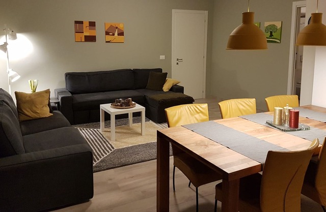 Luxury apartment Colline in Villa Belpaese with swimming pool in olive grove near the sea