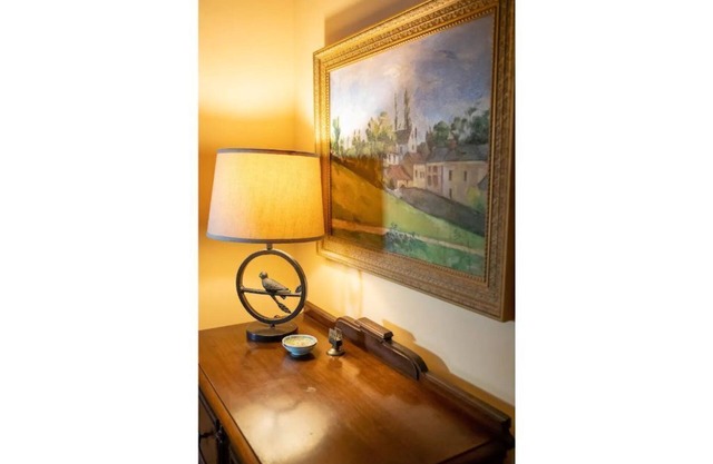 Luxury Apartment in Scranton's Hill Section!