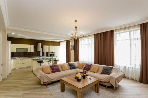Luxury Apartment on Rustaveli Avenue