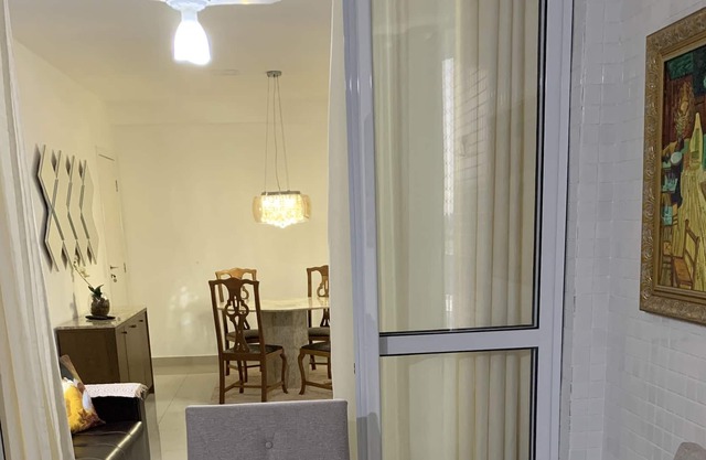 LUXURY APARTMENT, TOP, 2 bedrooms, 2 garages, 1 bedroom from the beach, close to shops, beautiful view