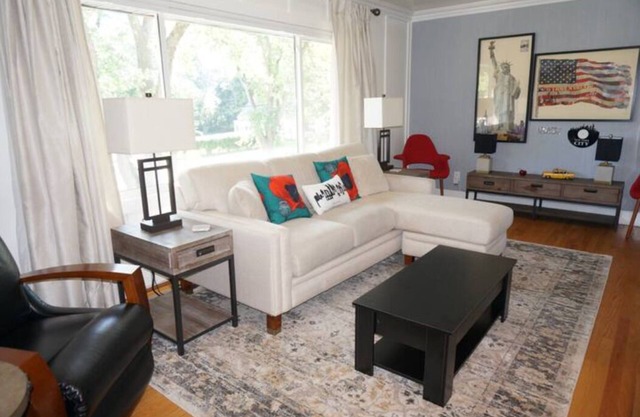 Luxury Apartment with Patio