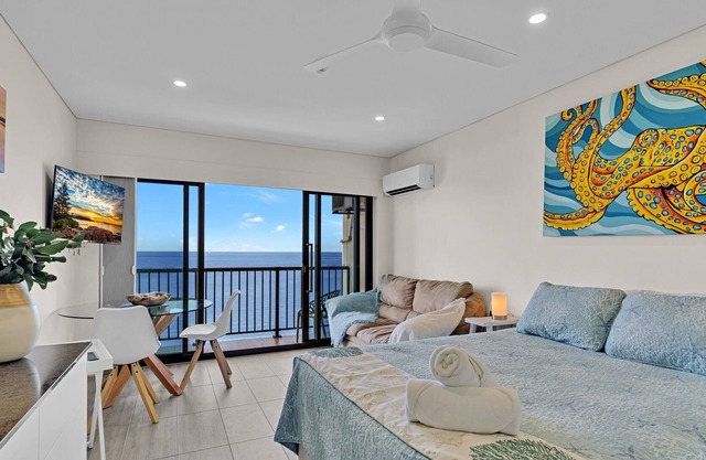 Luxury Beachfront Studio on the Townsville Strand
