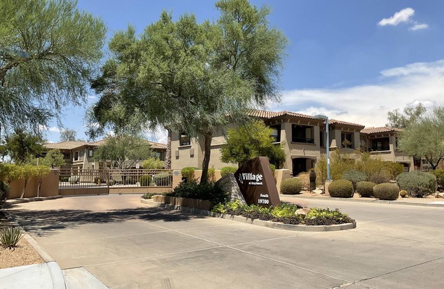 Luxury condo in Scottsdale* contact owner for specials!