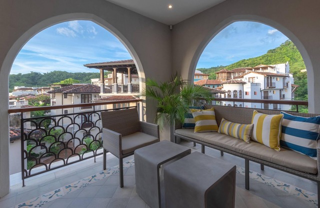 Luxury condo with terrace and BBQ Area, Steps to the Beach- At Las Catalinas