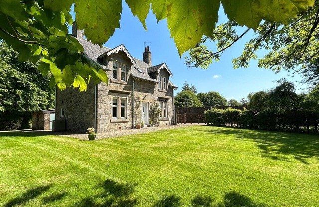 Luxury Cottage With Lovely Countryside Views