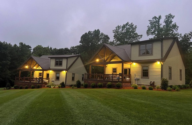 Luxury Cottage with pool, Less than 2 miles from Jamestown Marina! -#2