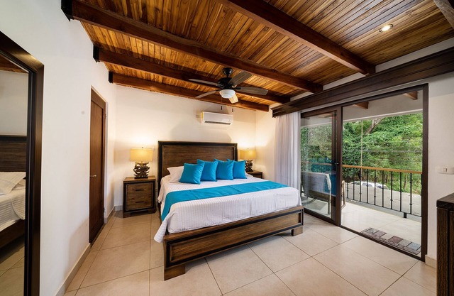 Luxury 4 bedroom beachfront villa