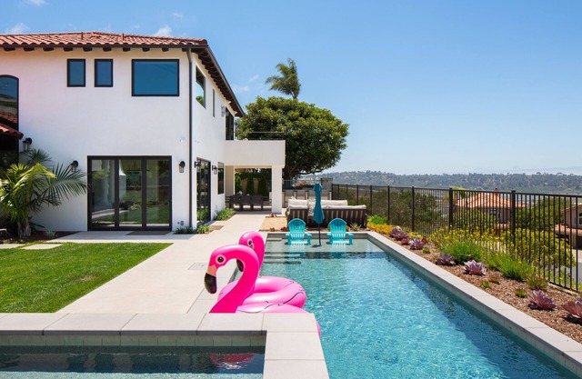 Luxury Del Mar Dream Home w/Panoramic Ocean Views