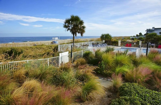 Luxury Desoto 3Br 2Ba Condo with Gorgeous Ocean View