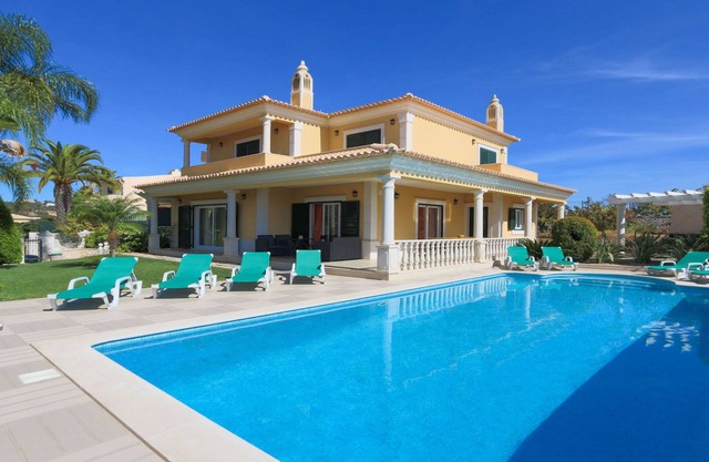 ★Luxury Detached Holiday Villa Alegria, n/Galé Beach, Albufeira