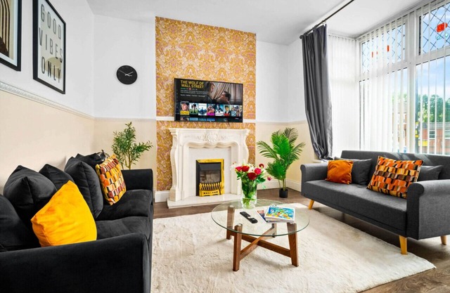 Luxury Edgbaston House - Garden - Parking