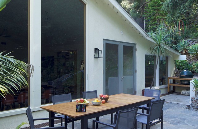 Luxury Family Compound 6 bedrooms in peaceful Topanga