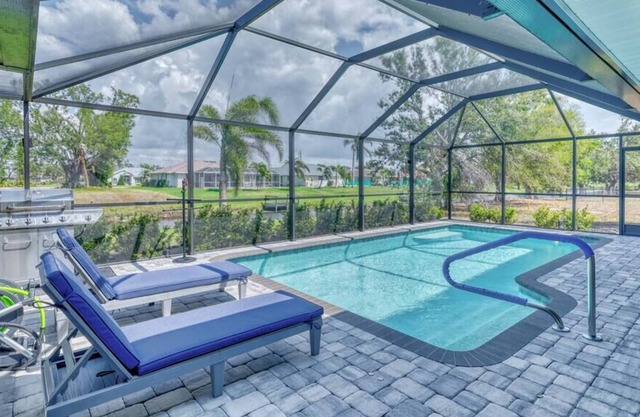 Luxury Golf Retreat with Private Pool