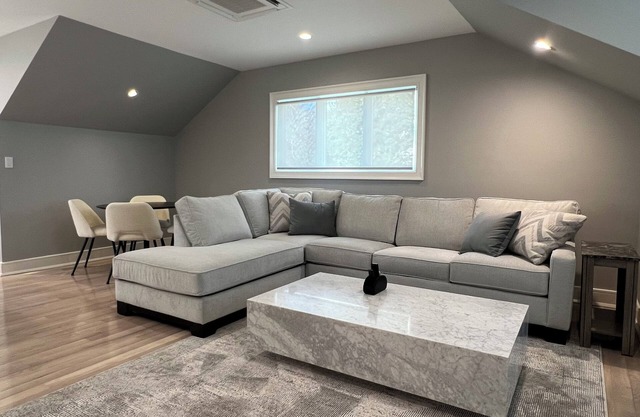 Luxury High-End Build. New!