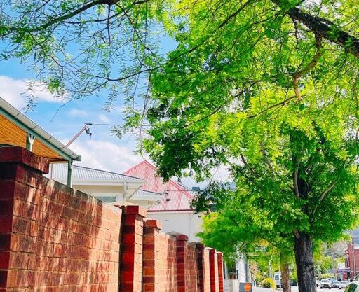 Luxury Hobart City Fringe Home