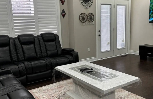 Luxury home Markham and Steeles