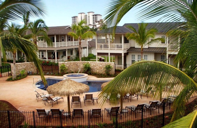 Coconut Plantation Kapolei