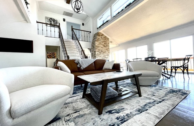 Luxury lake house with must see view year round