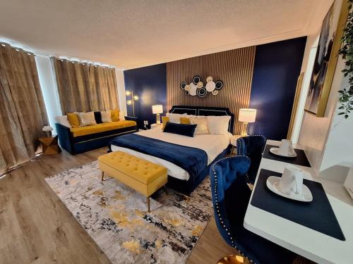 Luxury Lakeview Getaway 1 mile Universal Studios