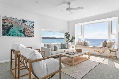 Luxury Manly Oceanfront Getaway