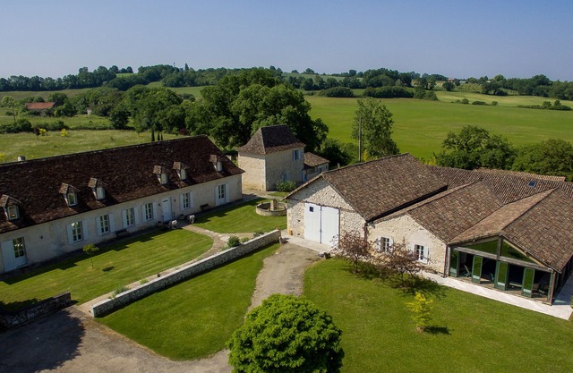 Luxury Manoir in Issigeac Sleeping 21 with Pool