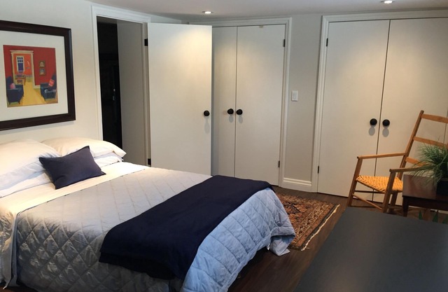Luxury Midtown Apartment in Home