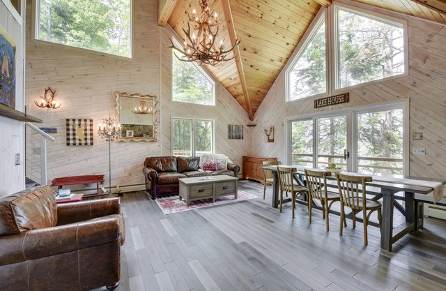 Luxury Modern Cabin On Deer Lake!🦌Hot tub. One of the cleanest lakes in MN ❤️
