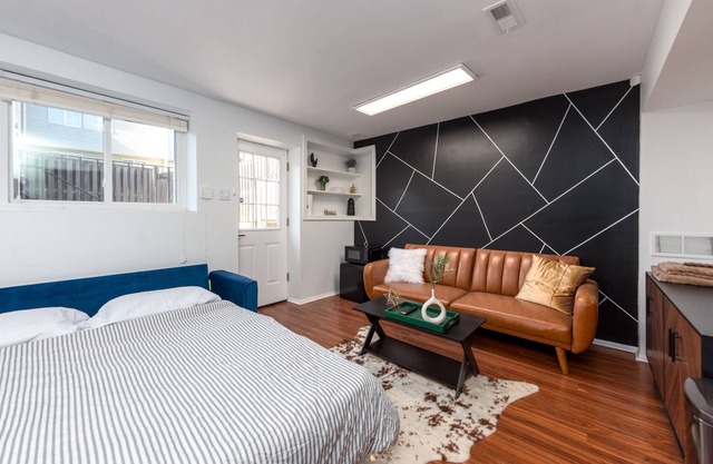 Luxury Modern Studio Apartment
