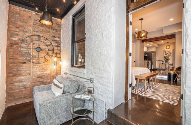 Luxury Mt. Adams Retreat Apt 1 – Hillside Home w/Incredible City Views!