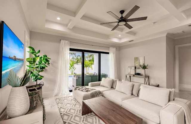 Luxury Naples 4br W Pool Near Vanderbilt Beach