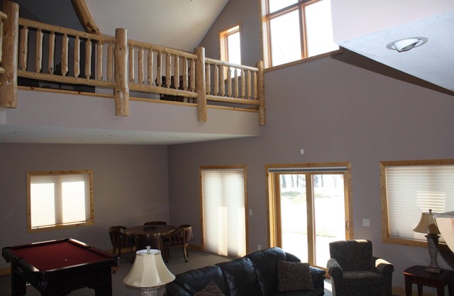 Luxury & Natural Beauty on Cross Lake, Sundance Ridge