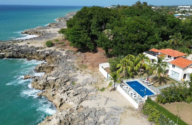 Luxury OCEAN FRONT Entire Floor Villa in Sosua cabarete Best sunset,Korean food