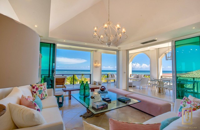 Luxury Penthouse Beachfront in Cap Cana - Chef incl. - sleeping 6