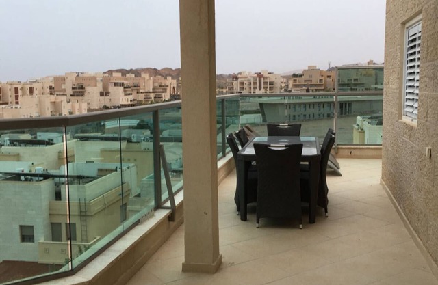 Luxury Penthouse with Sea View & Jacuzzi