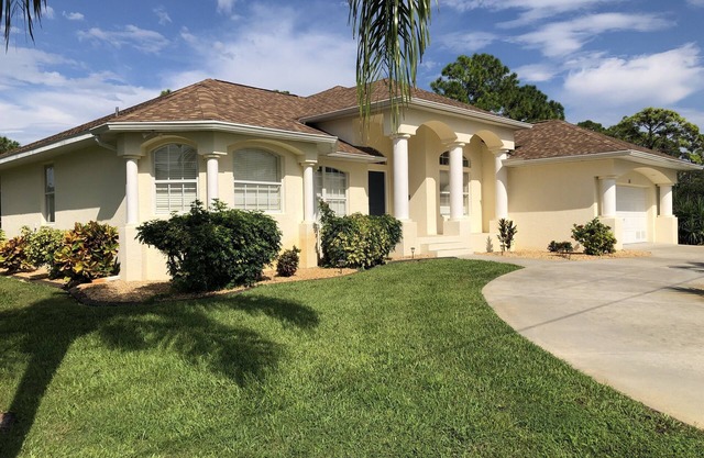 Luxury Pool & Spa Villa with 2 Master Suites
