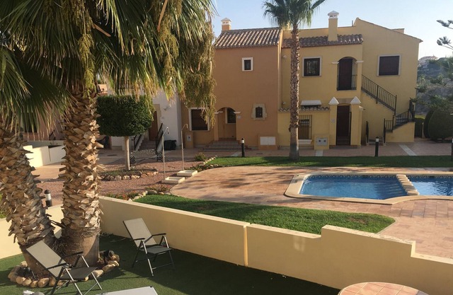Luxury Poolside Apartment in the prestigious La Finca golf resort