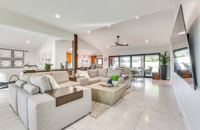 Luxury Scottsdale Home w/Private Pool & Gas Grill
