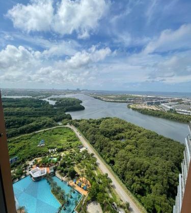 Luxury Sea View 1BR Oakwood Gold Coast PIK