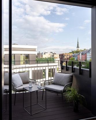 Luxury seaside penthouse with a view of the old town