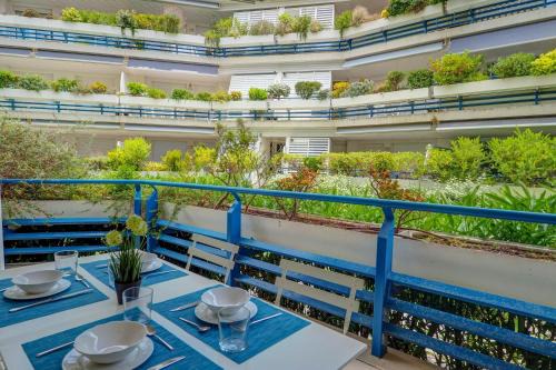 Luxury Seaview Apartment by Hello Homes Sitges