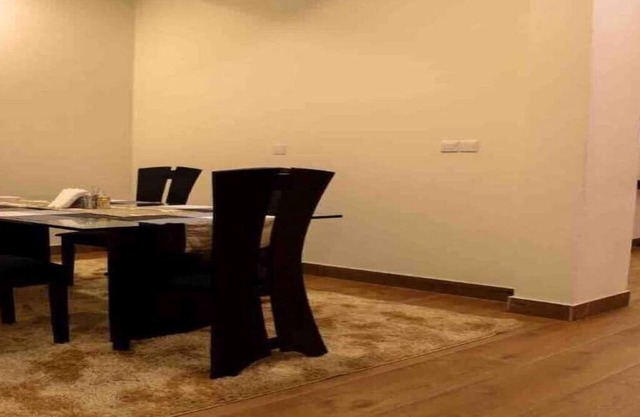 luxury & secure three bedroom flats 3/4/10