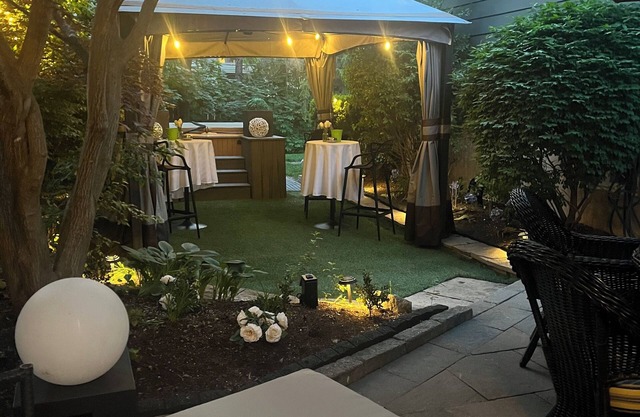 Luxury Sheridan Park Home